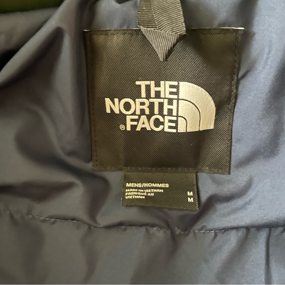 Sold NWT The North Face Men’s Coldworks Insulated Parka Jacket (green and blue) - Picture 9 of 13